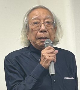 開会の挨拶をする日本歴史時代作家協会副代表理事・菊池仁