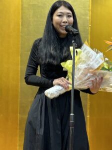 第14回日本歴史時代作家協会賞新人賞受賞のアグニュー恭子氏